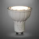 MINALOX_stmievatelna_LED_ziarovka_GU10_8W_3000K_36D_biela_DC24V_smarthome_rozsvietena.webp