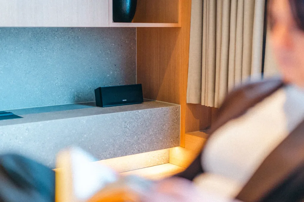 PH-Shop-Wireless-Speaker-09.webp