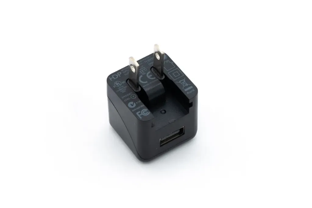 [000222] Loxone USB-voeding incl. kabel (zwart)